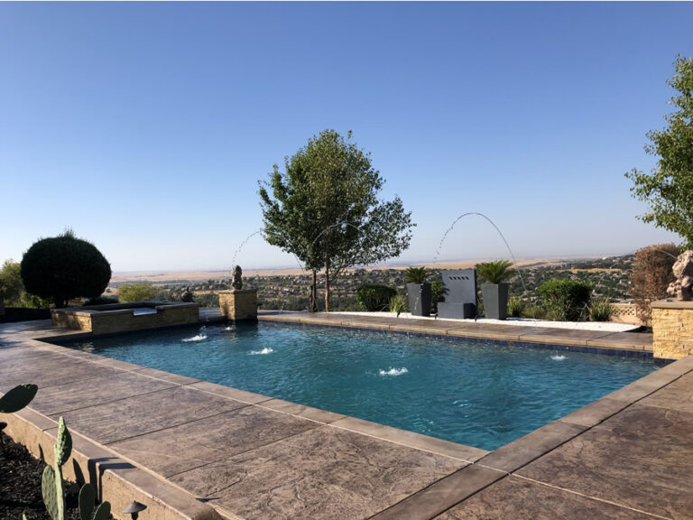 How to choose the right pool cleaner for your pool