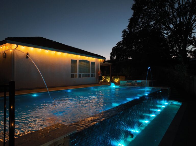 Sacamento’s Modern Pool Builder